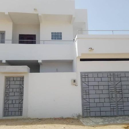 Villa Diambars Sali Tapé Exteriér fotografie