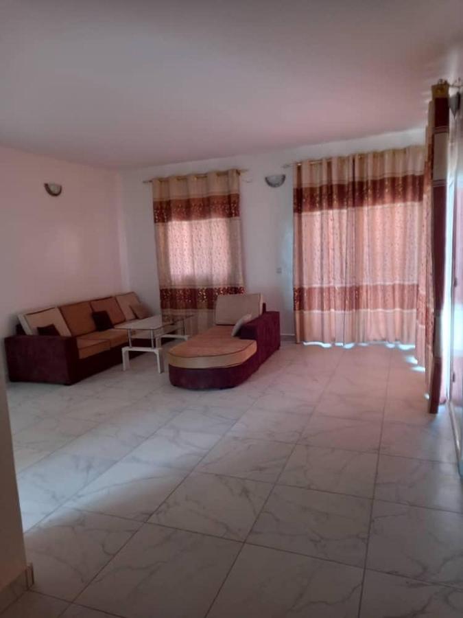 Villa Diambars Sali Tapé Exteriér fotografie